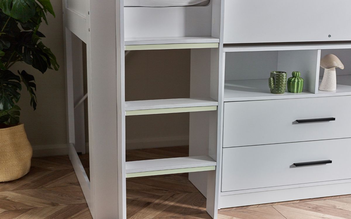 otis-midsleeper-all-white-steps-glow