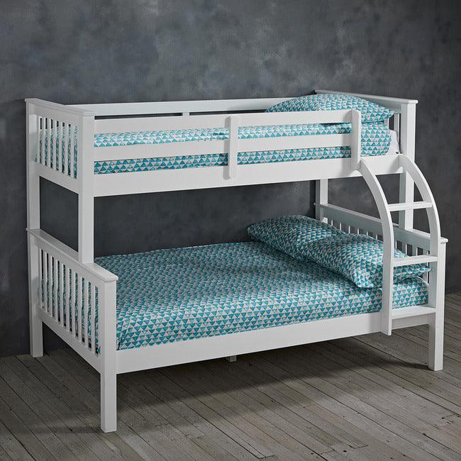 Curve White Three Sleeper Bunk Bed 2