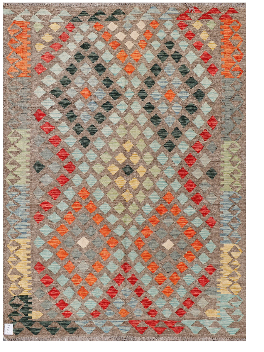 Marghzar-e Zafarani, Maimana Kilim - 205 × 147 cm (6'9" x 4'10")