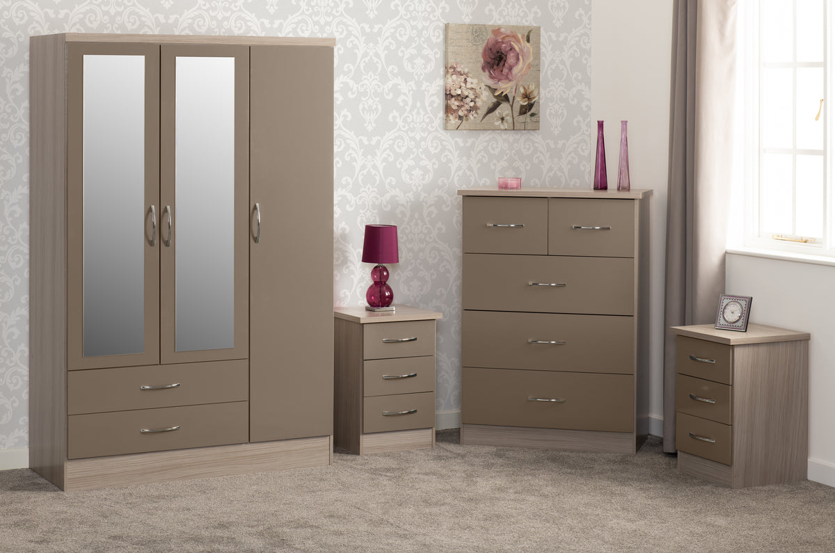 NEVADA 3 DOOR 2 DRAWER MIRRORED WARDROBE BEDROOM SET - OYSTER GLOSS/LIGHT OAK EFFECT VENEER