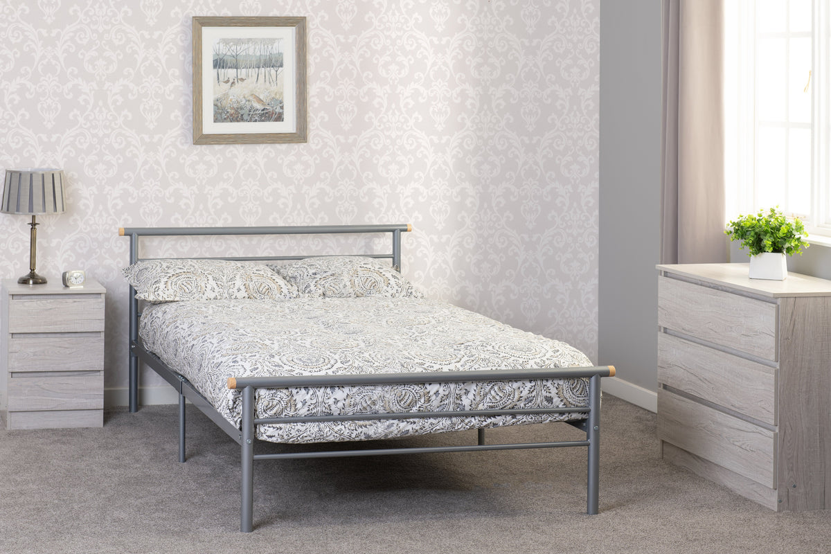 ORION 4'6" BED - SILVER